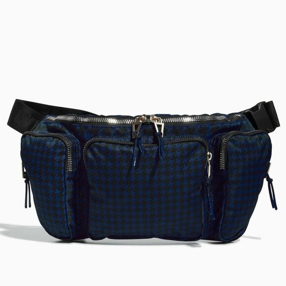Seller photo, Poshmark